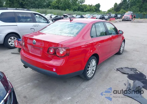 2008 Volkswagen Jetta Wolfsburg Edition z USA, uszkodzony, nr VIN 3VWRJ71K98M157111